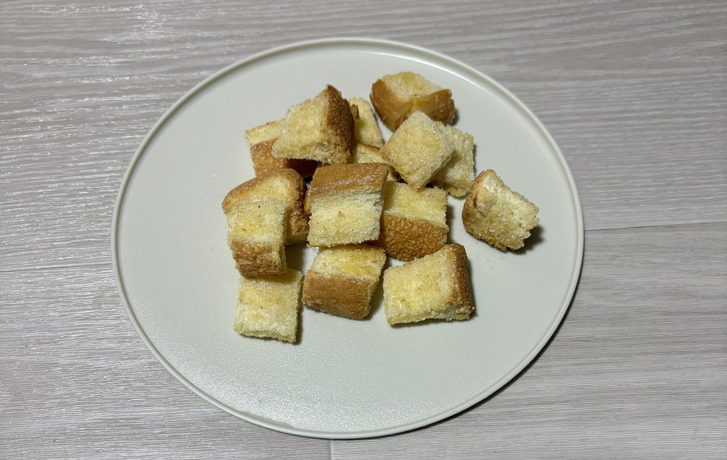 コソリのノンフライヤーで作る食パンのラスク